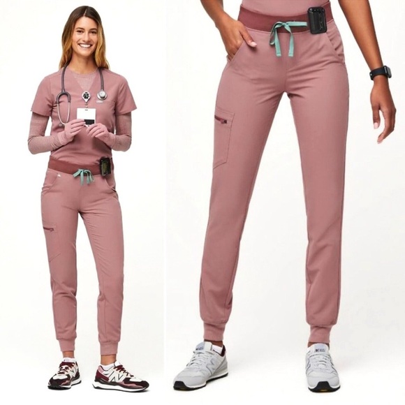 Figs Zamora Scrub Jogger Mineral Mauve - Picture 2 of 10